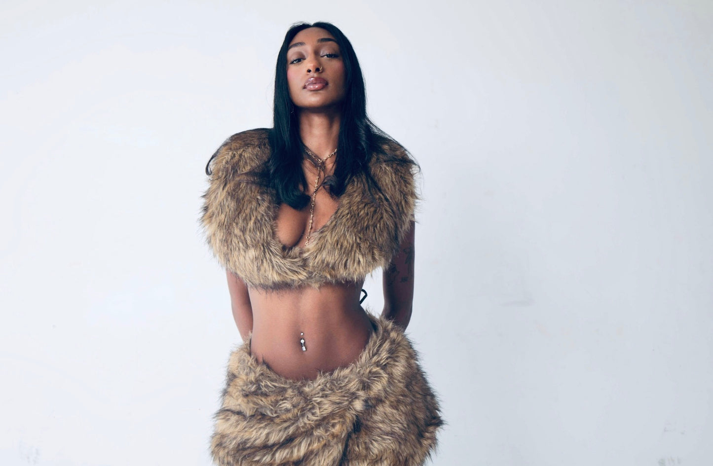 Fur halter